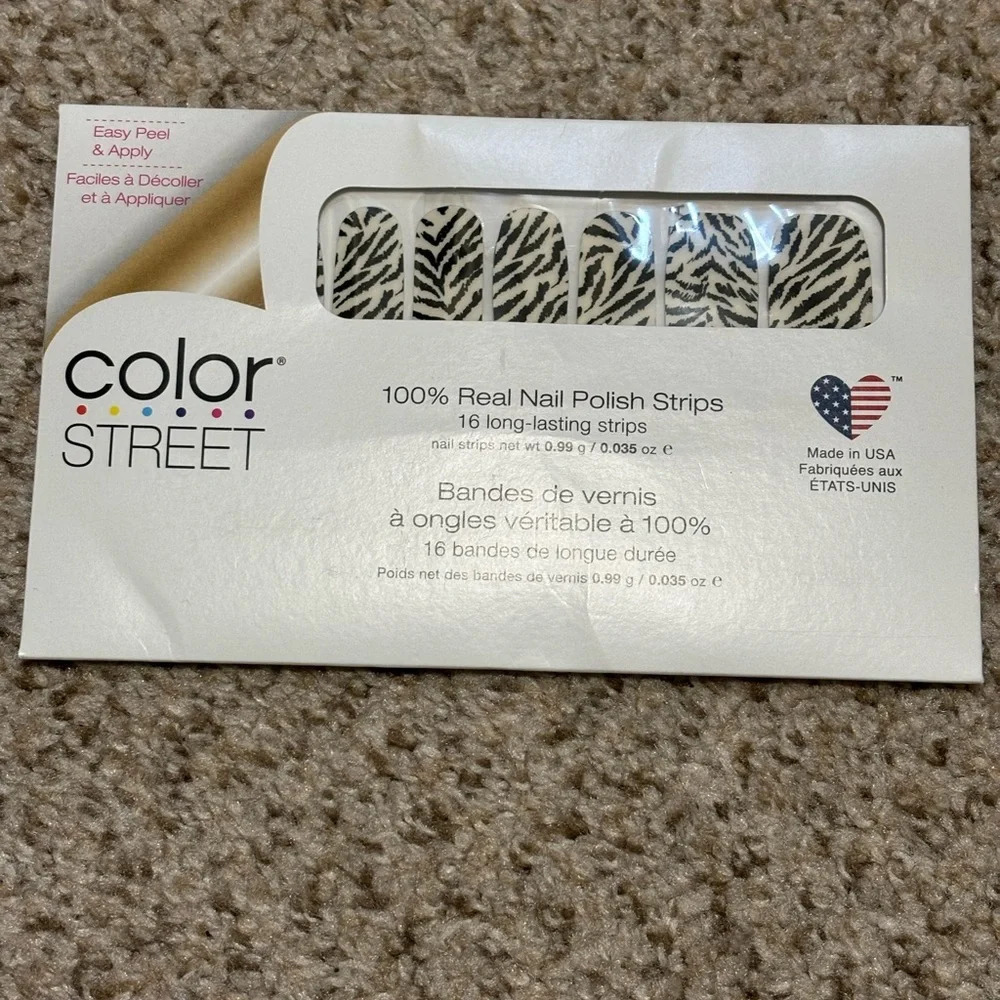 NWT Color Street A Roar-ing Good Time *BOGO FREE ALL COLOR STREET STRIPS* - Picture 3 of 4